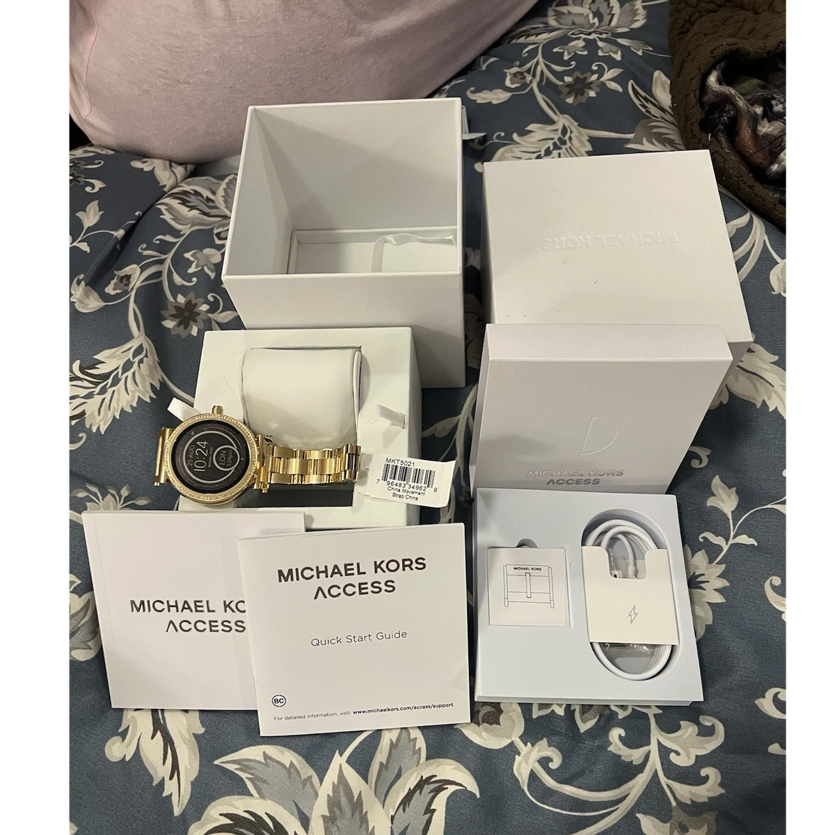 Brand new MK smartwatch it was a gift from an ex I never used it Michael Kors Access MKGO review | TechRadar main image 4