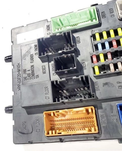 Caja de fusibles 2,5 L sin equipamiento de taxi OEM 2014 2015 Ford Transit Connect Foto 4 de 4