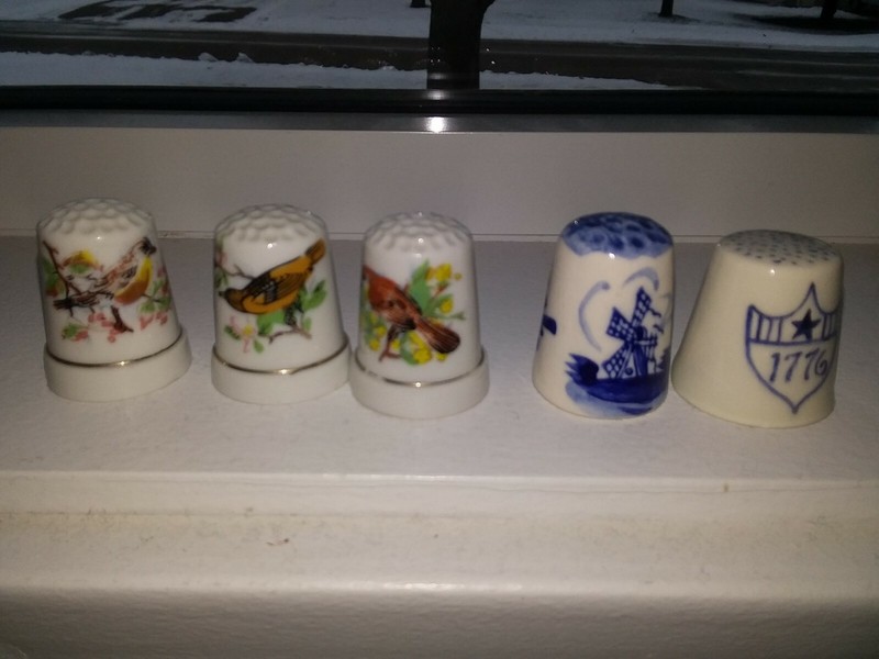 Vintage Porcelain Bird Thimbles Holland 1776 thimble mixed lot