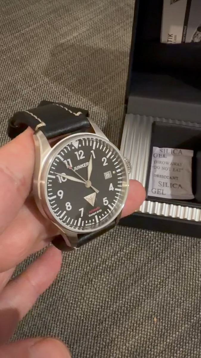Junkers Cockpit JU 52 Automatic Wrist Watch 6150-2 Pilot Style Box