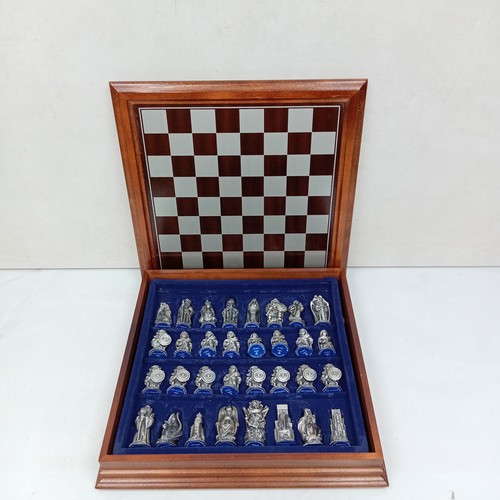 The Lord Of The Rings Official Chess Set | Danbury Mint Condition - Afbeelding 12 van 15