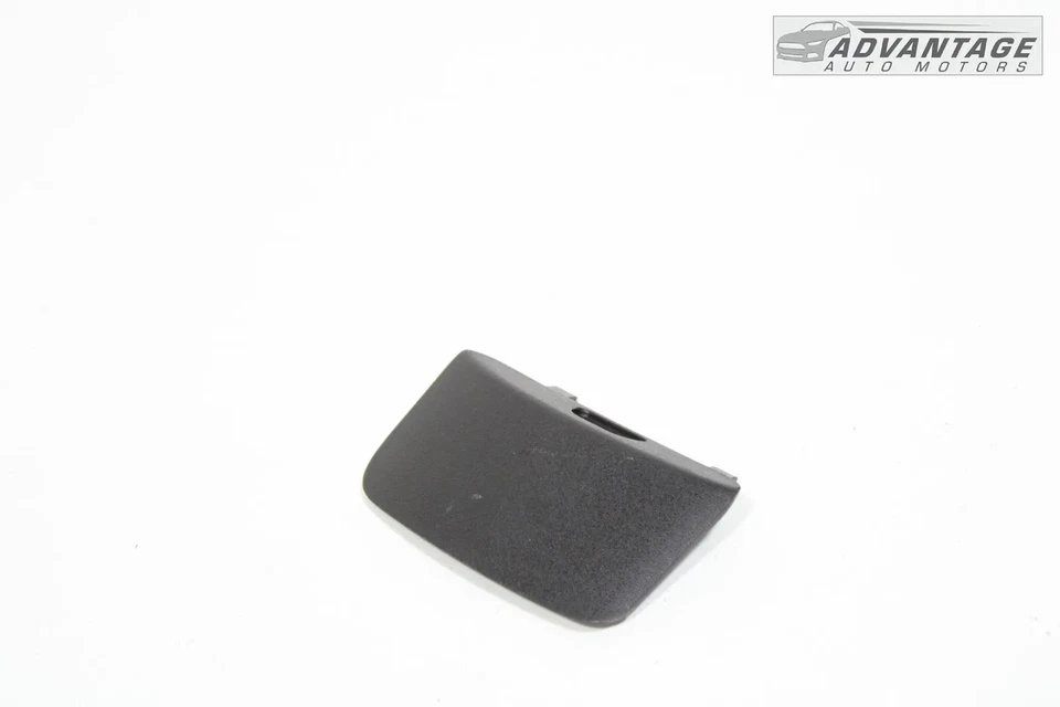 2020-2024 CADILLAC XT6 STEERING WHEEL LEFT SIDE ACCESS HOLE COVER CAP OEM - Image 2 of 4