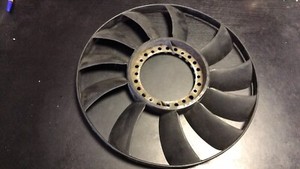 058121301b Lüfterradlüfter für Volkswagen Passat