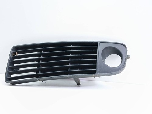 Audi A6 S6 C5 4B 1998 Verkleidung Nebelscheinwerfer / Gitter vorne UST130141
