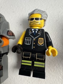 INCOMPLETE Lego City Police Station Parts & Pieces Minifigures