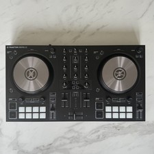 Native Instruments Traktor Kontrol S2 MK3 DJ Controller + Software + Box 