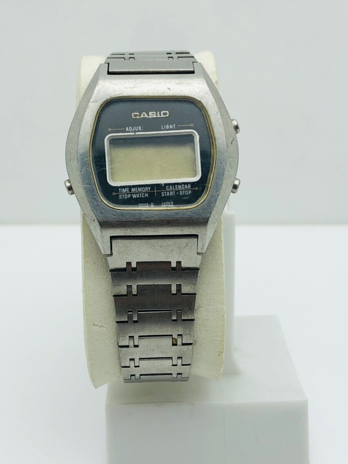 CASIO CASIOTRON S-16 MEN WRIST WATCH FOR PARTS/REPAIR.