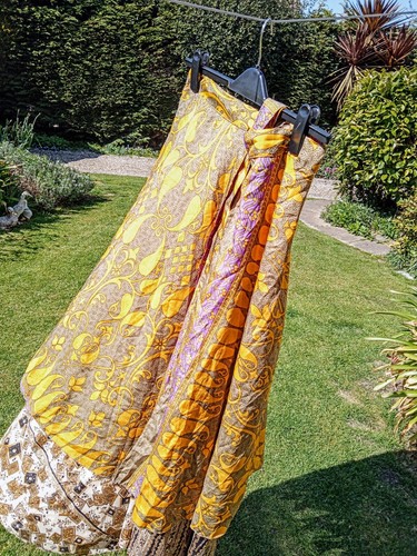 Indian silk wrap skirt vintage style wraparound sari boho hippie festival fairy - Picture 2 of 4