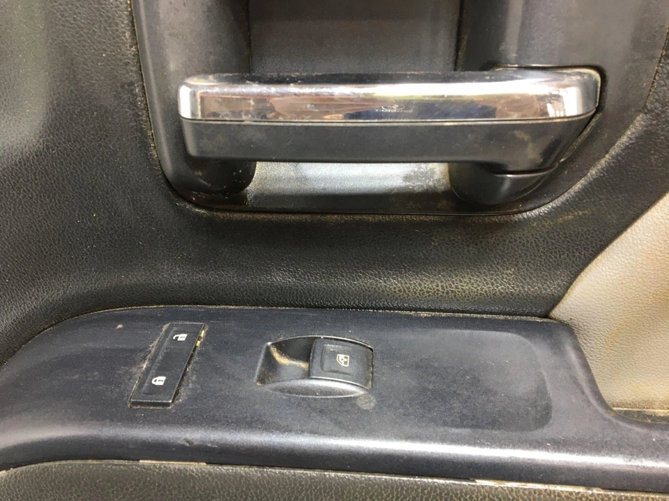 15 GMC SIERRA 3500 Front Door Trim Panel - Image 2 of 2