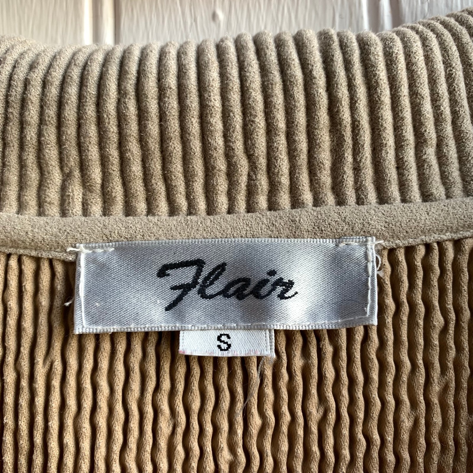 Flair Beige Crinkle Texture Two Button Blazer Poi… - image 4