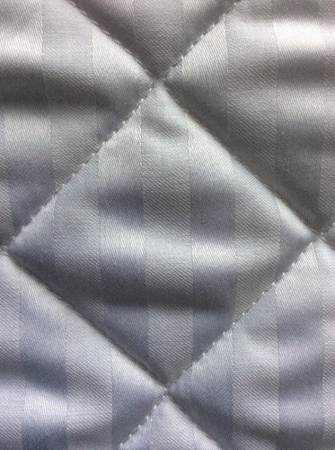 Super Deluxe Quilted Fully Fitted Mattress Cover for ISLAND BAILEY caravan bed - Picture 4 of 4
