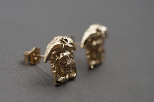 10K Solid Yellow Gold 0.5" Diamond Cut Medusa Head Stud Earring. - Picture 2 of 10