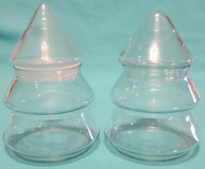 Pair 3-Tier GLASS CHRISTMAS TREES About 6” Tall 4.25” Diameter HOME DÉCOR