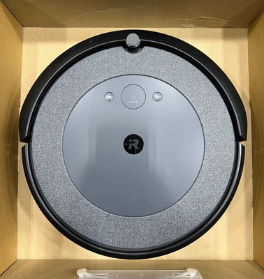 iRobot Roomba i3 Robotic Vacuum Cleaner - ROBOT ONLY