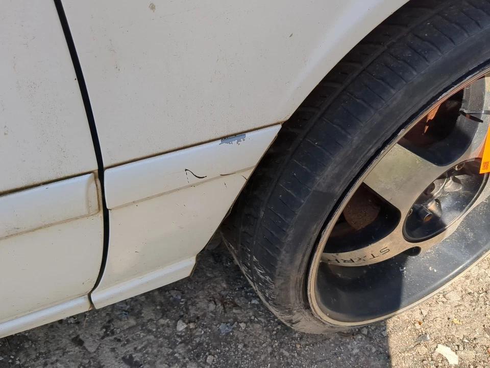 Guardabarros de pasajero Toyota Camry 1997-2001 HT3LS Foto 2 de 4