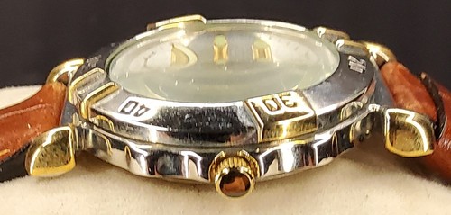 Vintage Infiniti Quartz classic women's watch New Battery - Picture 3 of 6