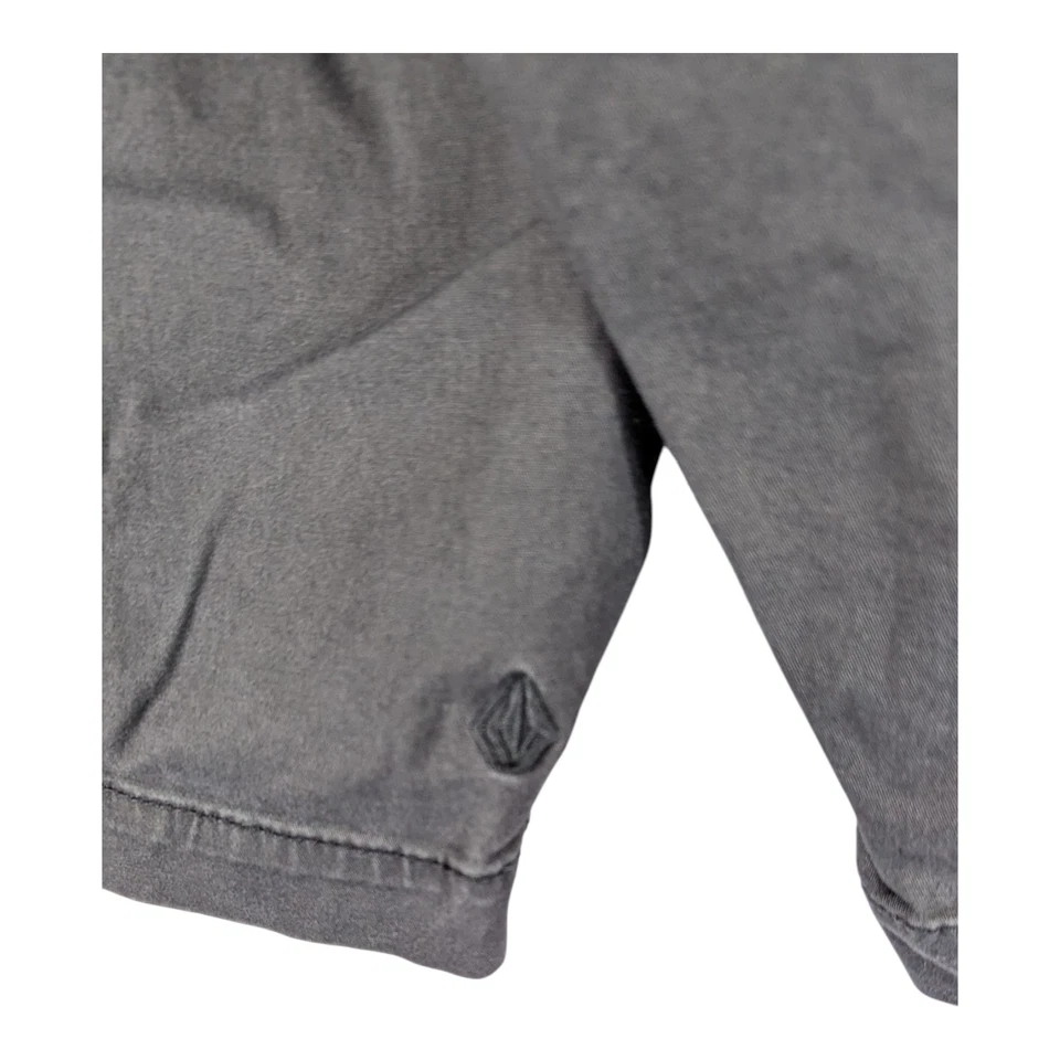 Volcom Shorts Gray Size 28 Mens 9 Inseam Chinos - Image 3 of 4