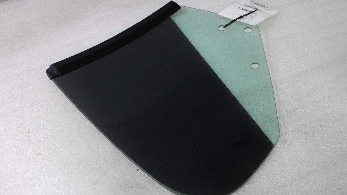 Maserati GranCabrio, LH, Left, Quarter Glass, Used, P/N 81568500