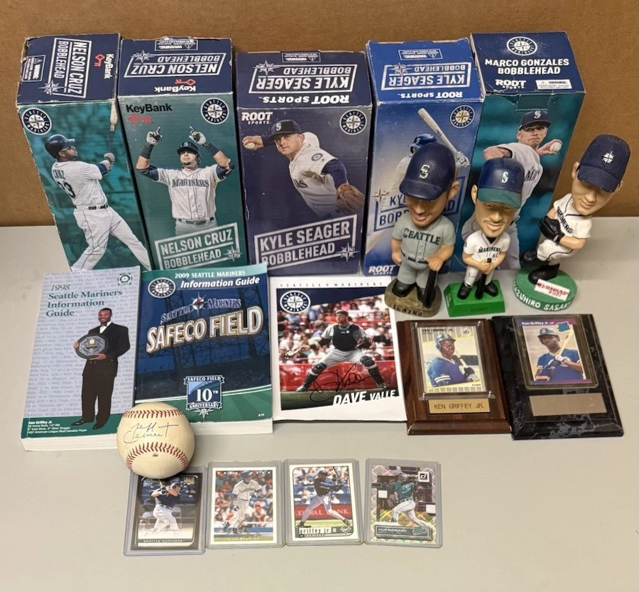 Seattle Mariners Signed Memorabilia Lot Griffey Jr RC Ichiro Julio Rodriguez RC - Image 2 of 4