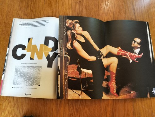 MAX 1992/12=CINDY CRAWFORD=GIPSY KING=SUZANNE VEGA=GOLDIE HAWN=WINONA RYDER=ECT - Picture 4 of 24