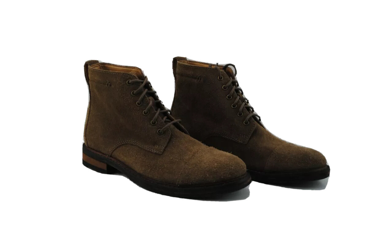 Men’s CLARKS Clarkdale Base Taupe Suede Boots Men main image 2
