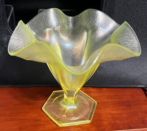 Fenton Topaz Opalescent Stretch Glass 6" Vase with Ruffled Flared Rim Uranium