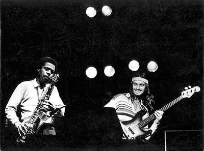 Wayne Shorter saxophonist Jaco Pastorius bassist in concert 1977 Old Photo
