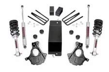 Rough Country 3.5in GM Lift Knuckle Kit w/Struts 07-13 1500 PU 4wd Cast Steel