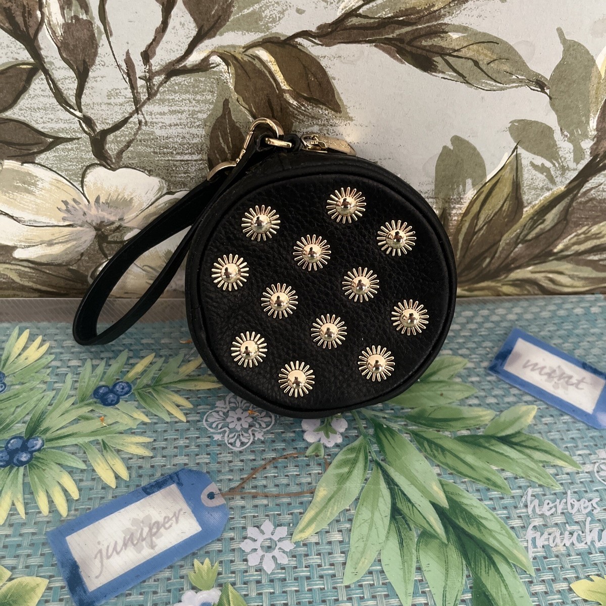 マイカルコース　key and coin purse Michael Kors Women Small Top Zip Coin Pouch Card Keychain
