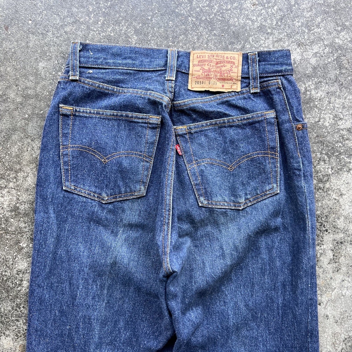 Vintage 80s Levi's 501 Button Fly Dark Blue Denim Jeans Mens