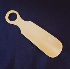 Shoe Horn Bakelite Cream Colored 5 " Long Approximately READ DESCRIPTION Vintage