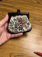 VTG Victorian Floral Tapestry Coin Change Purse Kiss Lock Closure