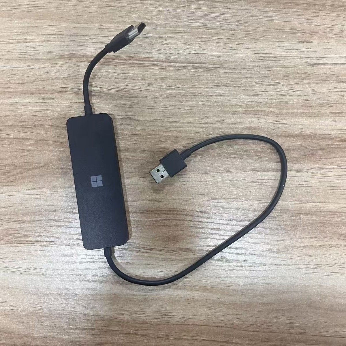 1pc Microsoft Wireless Display Adapter 4K UTH-00001 - Model 1942