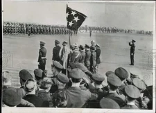 1951 Press Photo Gen. Douglas MacArthur ceremonial departure from Japan