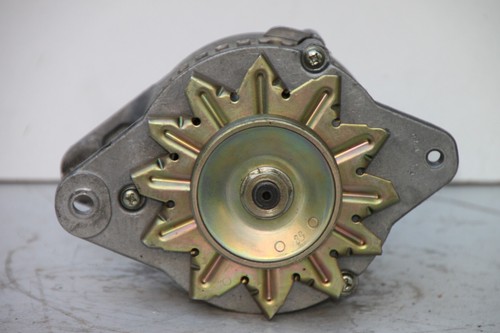 Bosch Lichtmaschine 1986120026 23100-U 5810 3243 Generator Alternator - Picture 4 of 4
