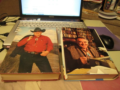 LOUIS L'AMOUR – THE LONESOME GODS/THE WALKING DRUM - Picture 2 of 6