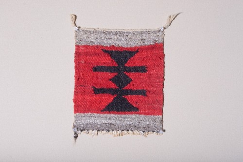 SWEET MINIATURE ANTIQUE NAVAJO TEXTILE RUG BLANKET MAT NO RESERVE !!! - Picture 2 of 11
