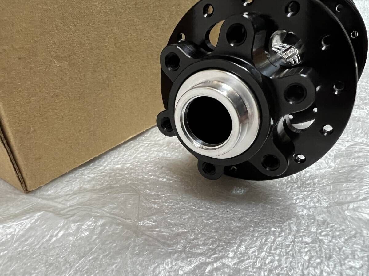 WHITE INDUSTRIES XMR+ front and rear hubs 15x110 12x148 28H WHITE INDUSTRIES XMR+ front and rear hubs 15x110 12x148 28H