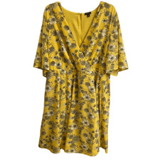 Torrid Yellow Floral Faux Wrap Dress Short Flowy Sleeves Size 20