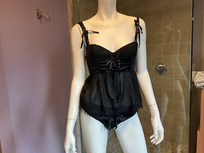 Ensemble de lingerie CHANTAL THOMASS bustier 34D, string L + tanga M + culotte M