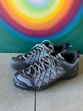 Salewa Womens Wildfire Size 9.5. Magnet Blue Fog