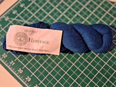 HERITAGE Cascade Yarns Sock Yarn Cerulean  5637 75% Merino 25% Nylon 437 Yds