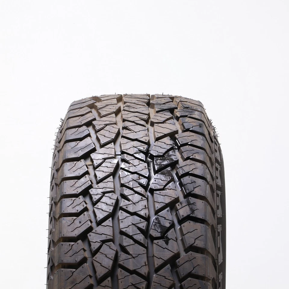 Accionado una vez 245/75R17 Hankook Dynapro AT2 112T - 12/32 Foto 3 de 4