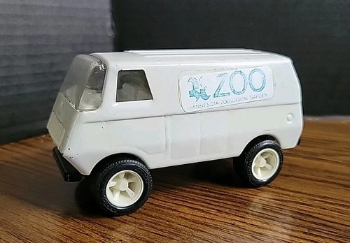 Vintage 1970's Mini Tonka Pressed Steel White Van 5" Minnesota Zoological Garden