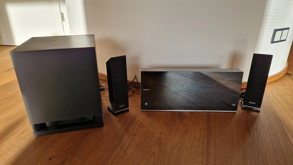 Sony Heimkinosystem 2.1 mit Blu-ray- Player HBD-F500