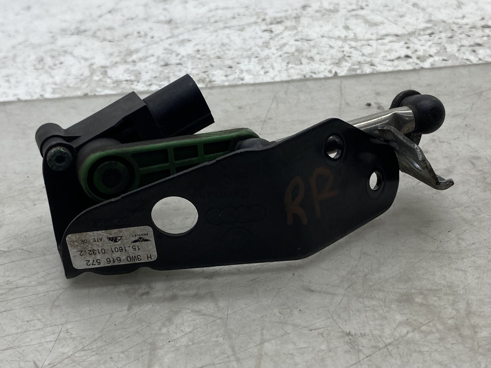 Bentley Flying Spur 2013-2018 REAR+RIGHT Ride height sensor