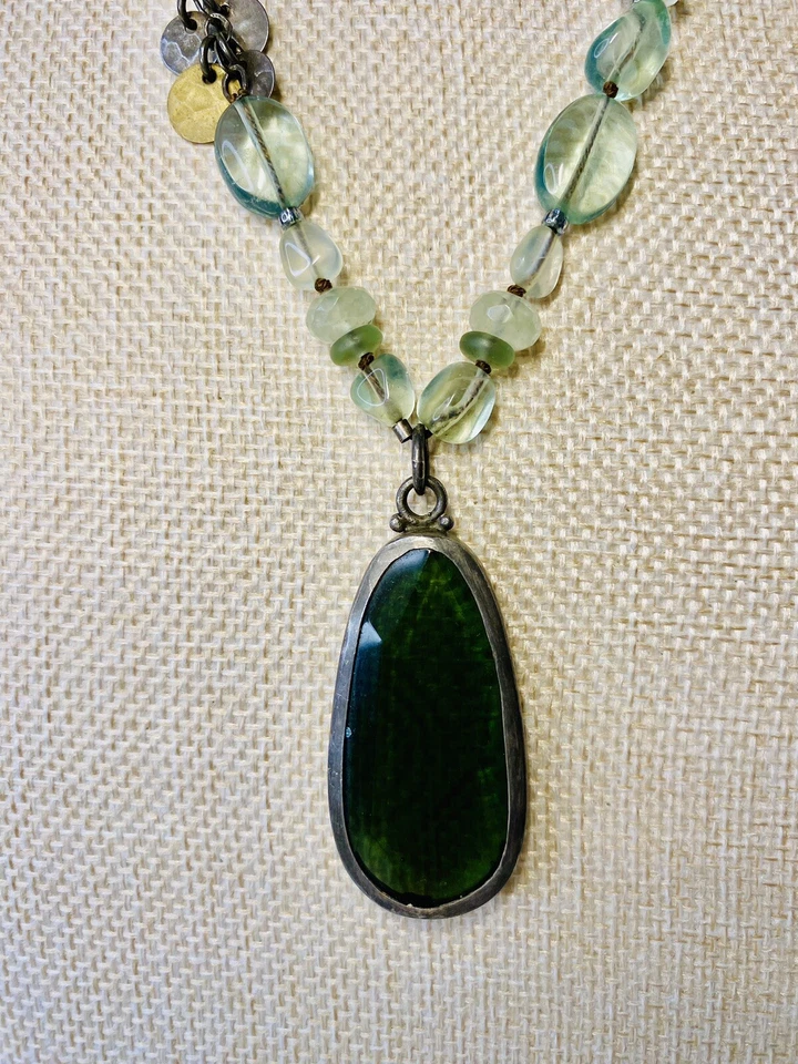 Collar colgante de plata de ley y vidrio verde aguamarina Silpada Foto 3 de 4