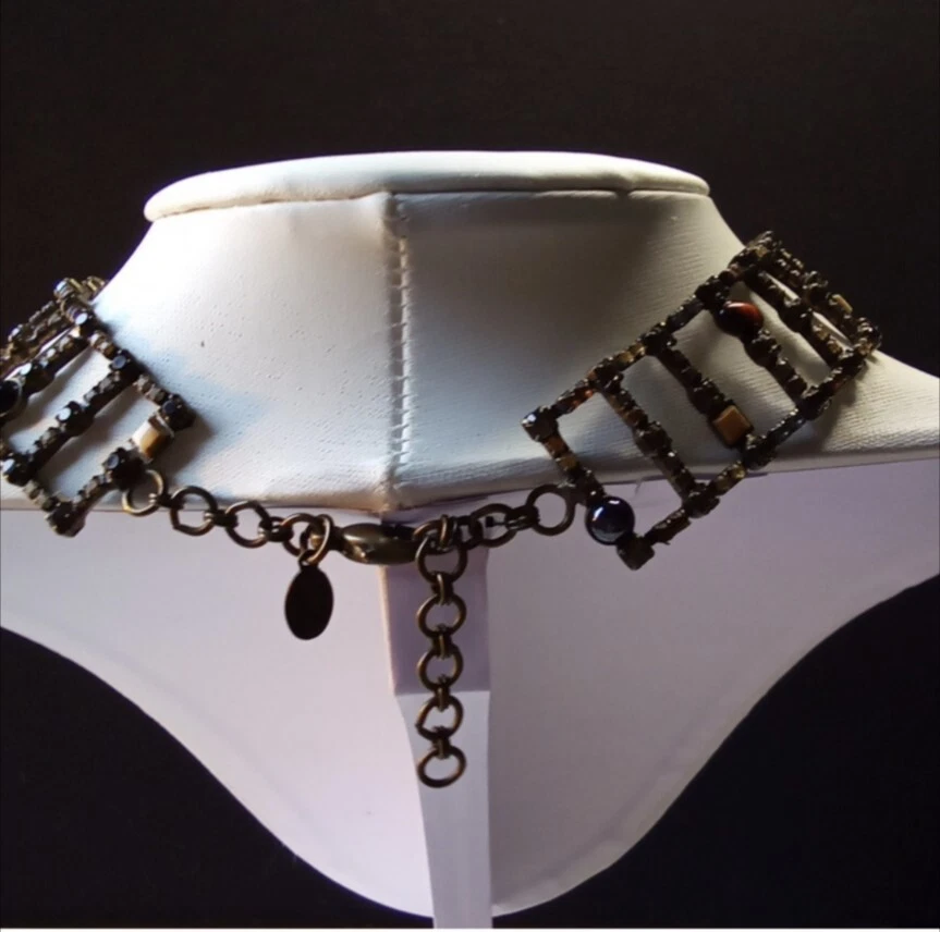 Collar gargantilla Sorrelli piedras oscuras y cristal Foto 4 de 4