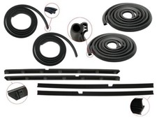 Ford Falcon XD XE XF/Fairlane ZJ-ZL & FC-FE Sedan/Wagon Door Rubber Kit - Rear