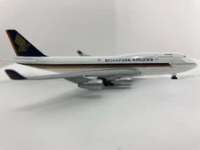 Herpa Wings Singapore Airlines SQ B747-400 "1990s color - Megatop" 1:500 